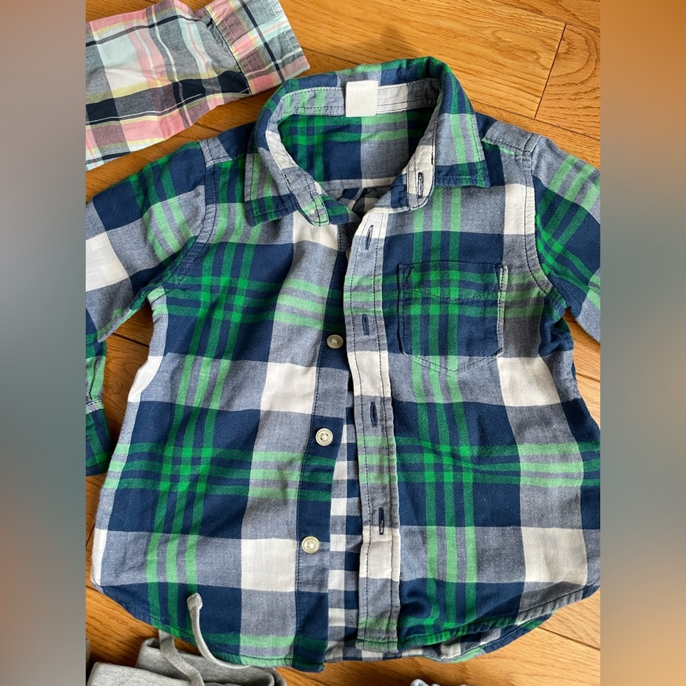 Bundle of 9 Preloved clothes Gap and old navy.